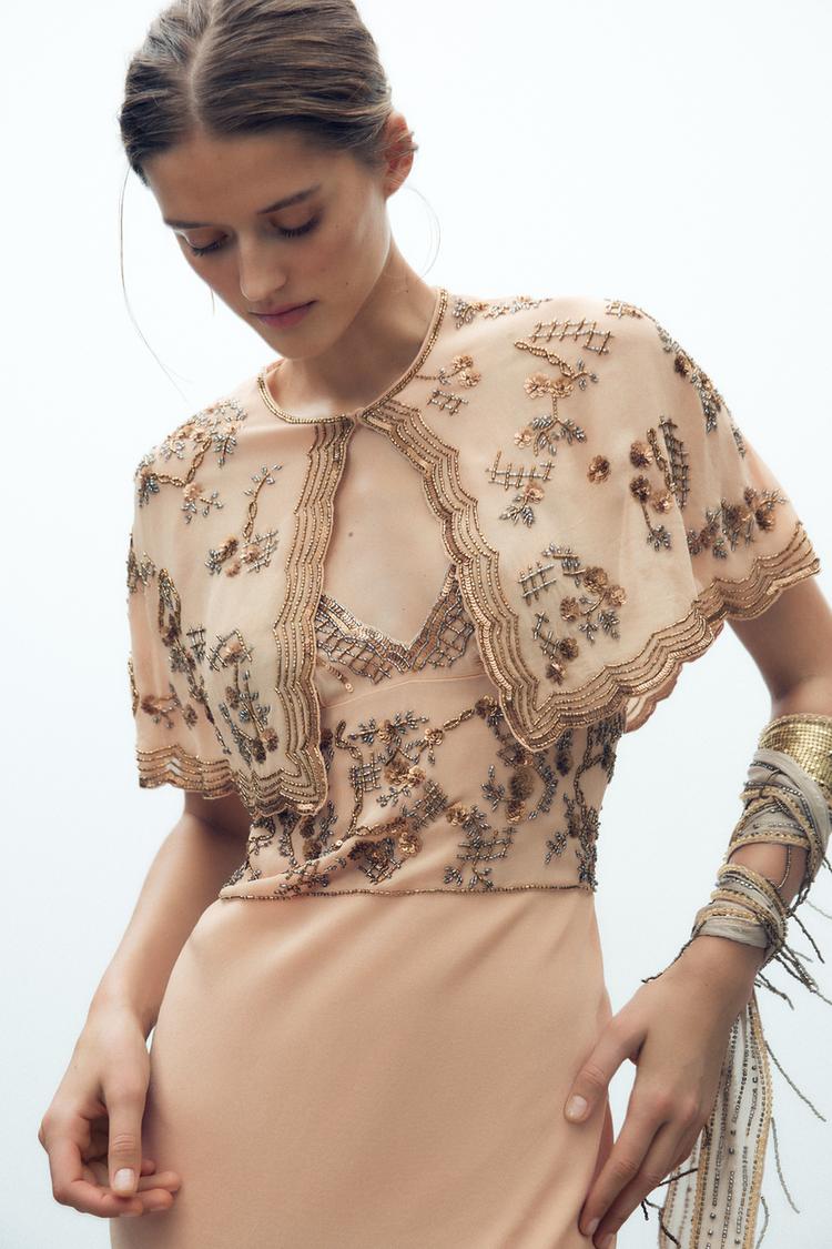 MILA - VESTIDO CON CAPA