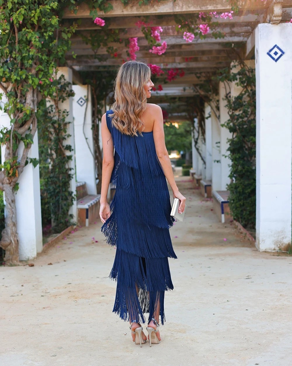 INMA - VESTIDO CON DETALLES DE FLECOS