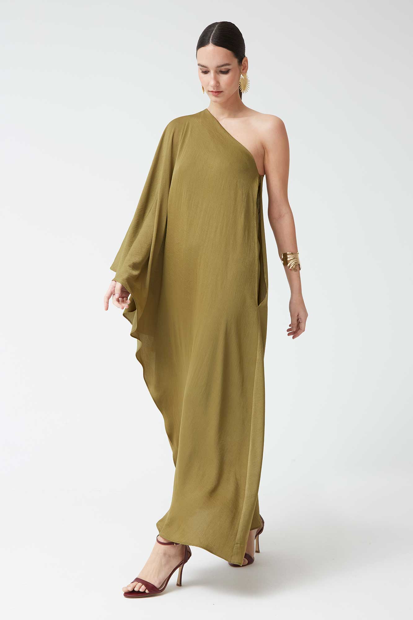 KENIA - CONJUNTO VESTIDO Y CAPA
