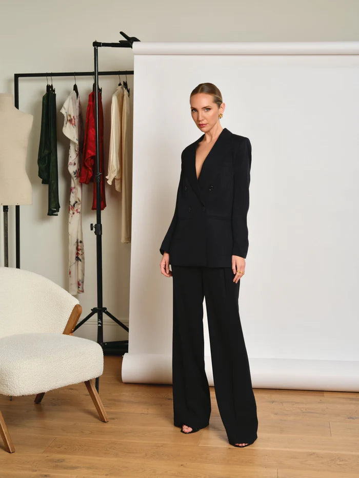 LISBETH - TRAJE DE AMERICANA Y PANTALÓN