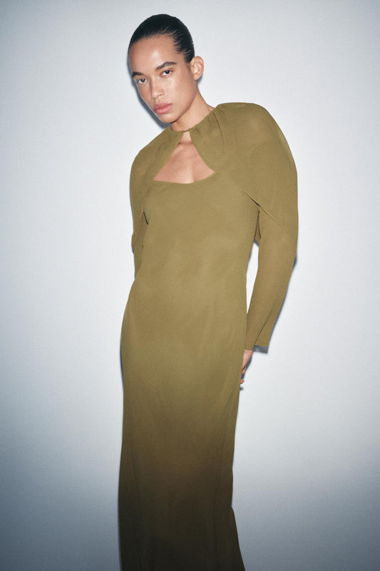 NEREIDA - VESTIDO DE CAPA