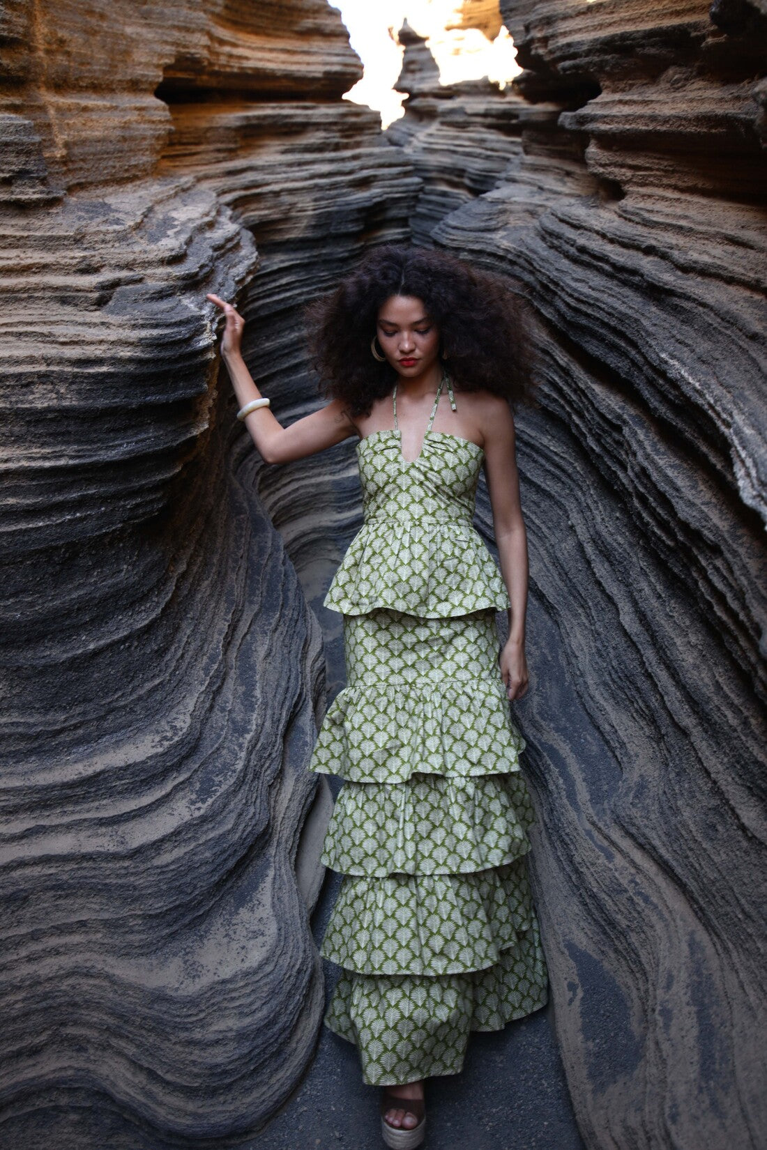 RUFINA - VESTIDO LARGO CON VOLANTES
