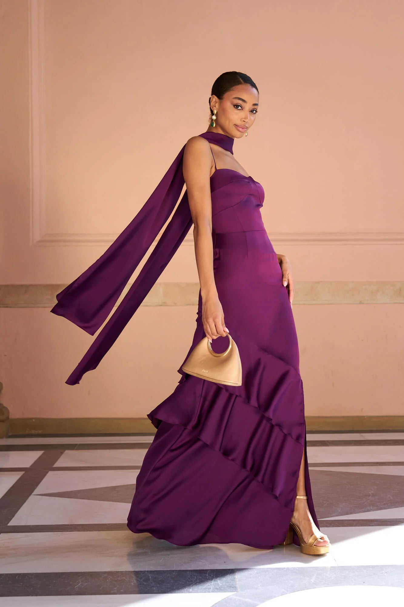 EVELYN - VESTIDO CON ESCOTE CORAZÓN