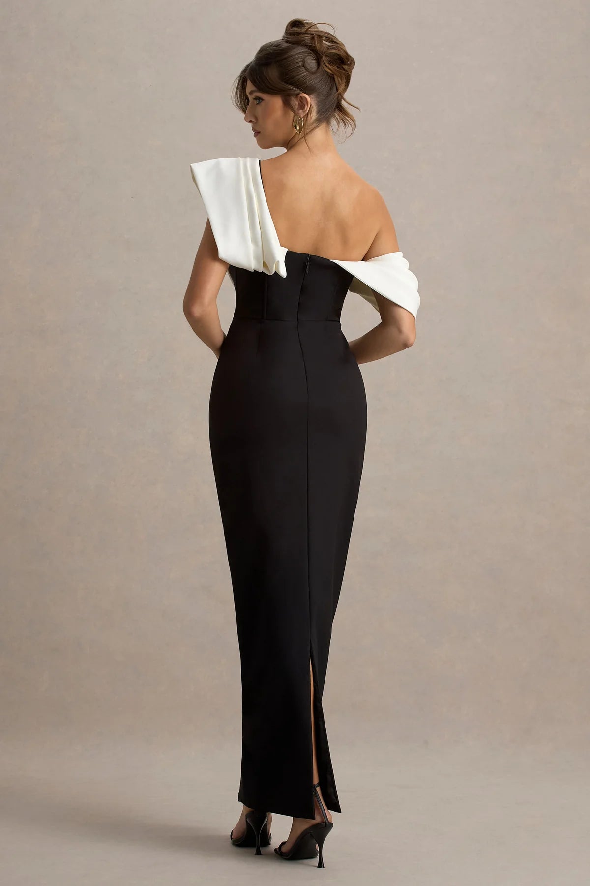 EVA - VESTIDO LARGO ASIMÉTRICO CON DRAPEADO